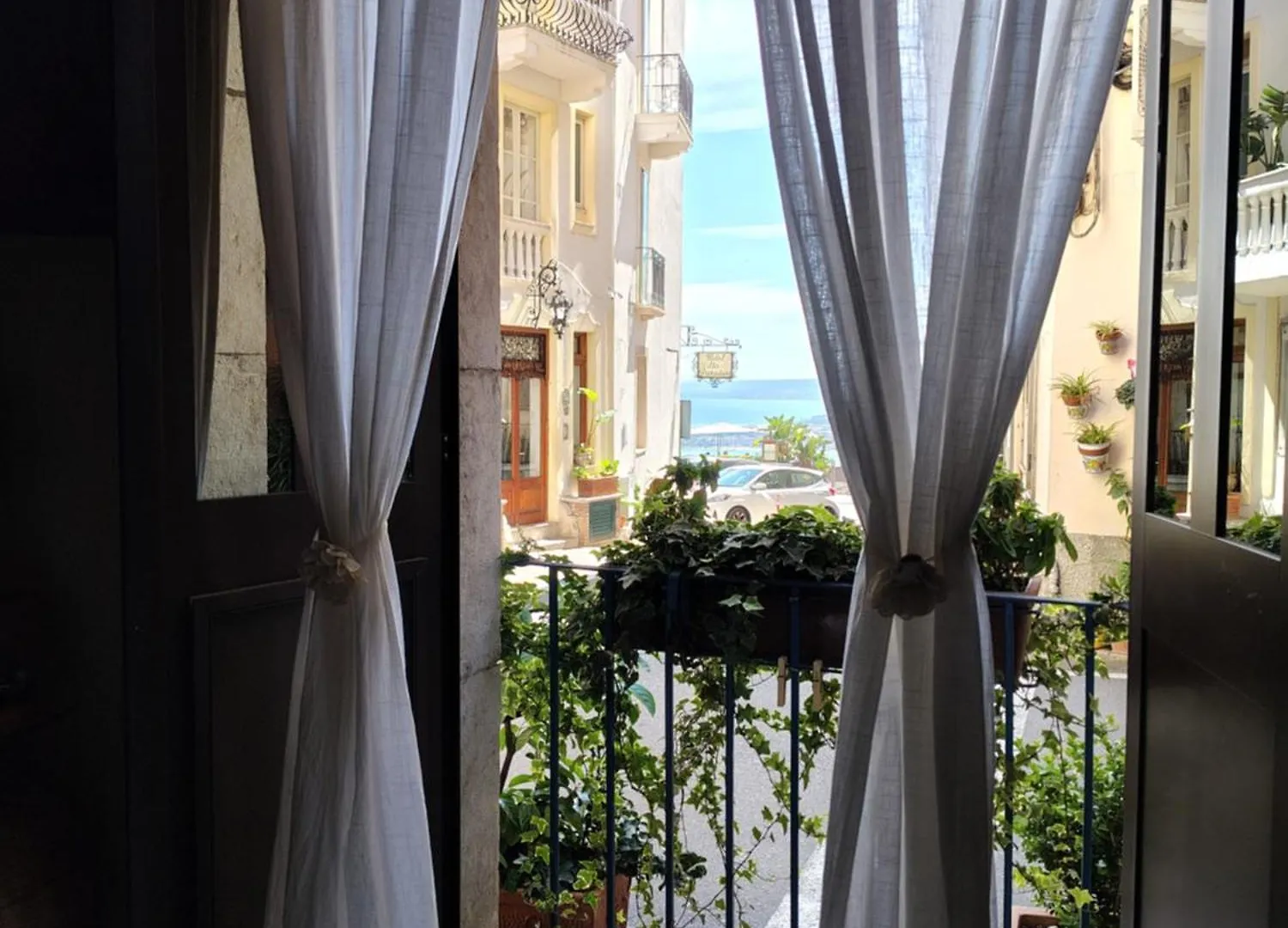 Lyssa Holiday Apartments Taormina Italië