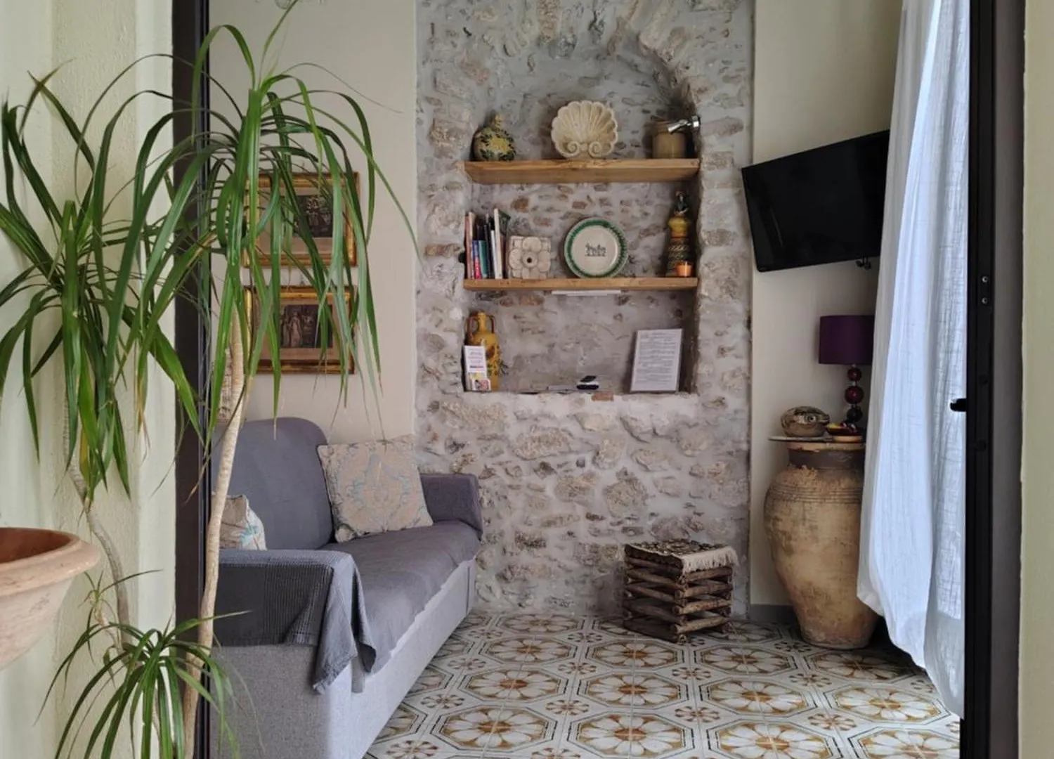 Lyssa Holiday Apartments Taormina 0*,  Italia